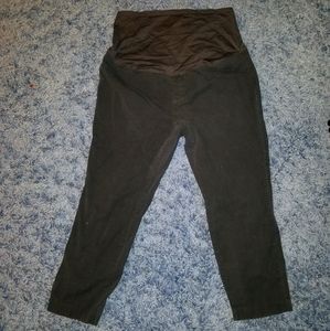 Old Navy Maternity Pixie Full Pant Ankle Pant